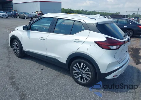 2022 Nissan Kicks Sv Xtronic Cvt z USA, uszkodzony, nr VIN 3N1CP5CV6NL479132